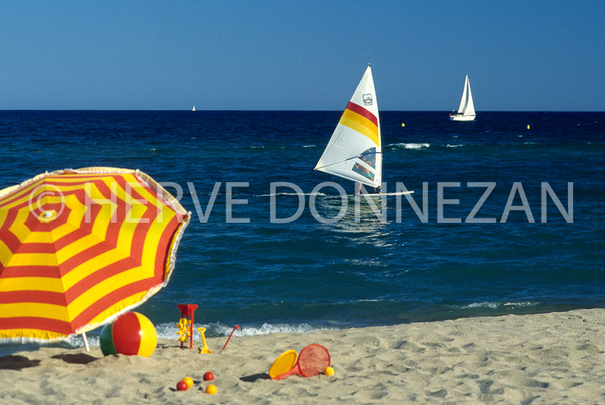 5563_21655_PARASOL-PLAGE