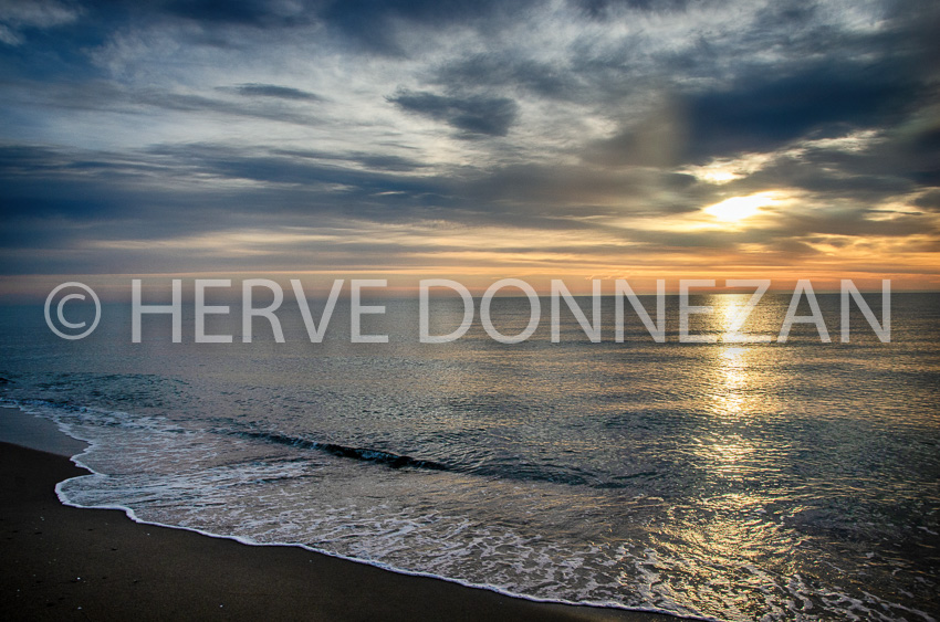 6632-0162495- MARINE-RIVAGE-SUNRISE-